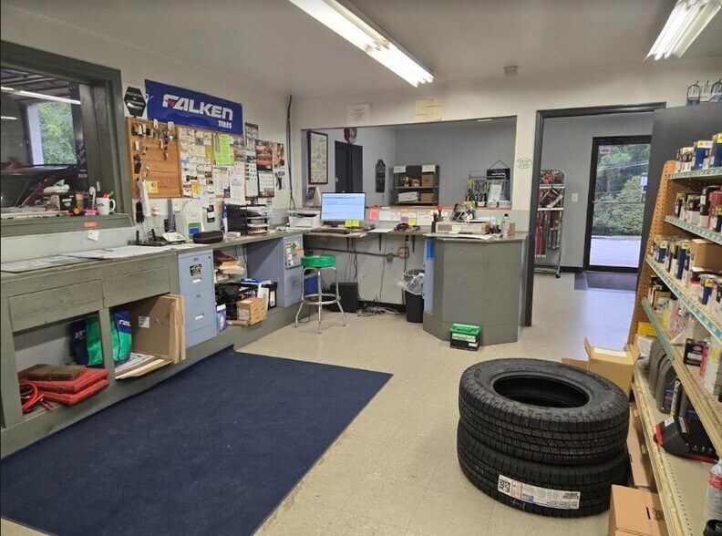 More Photos Of 881 Sandosky Rd, Sykesville Auto Repair For Sale