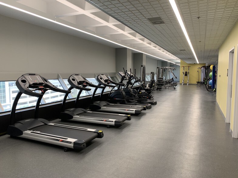 More Photos Of 110 E Wayne St, Fort Wayne Office For Lease