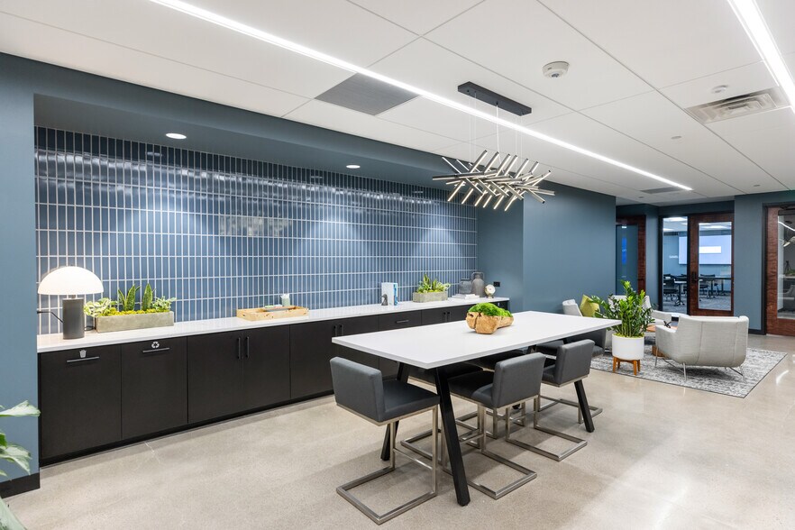 More Photos Of 1600 Utica Ave S, Saint Louis Park Office For Lease