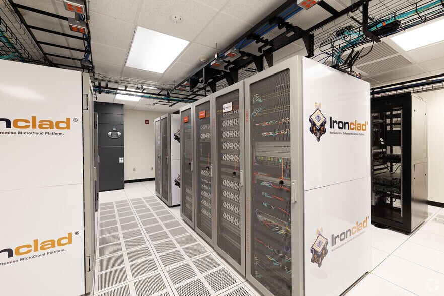 More Photos Of 30 Century Hill Dr, Latham Office For Lease