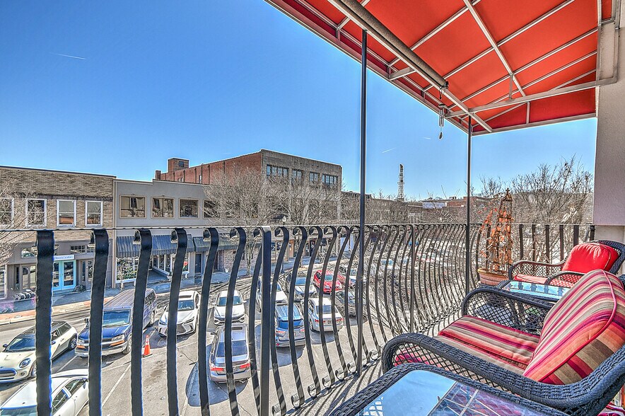More Photos Of 220 Broad St, Kingsport Flex For Sale