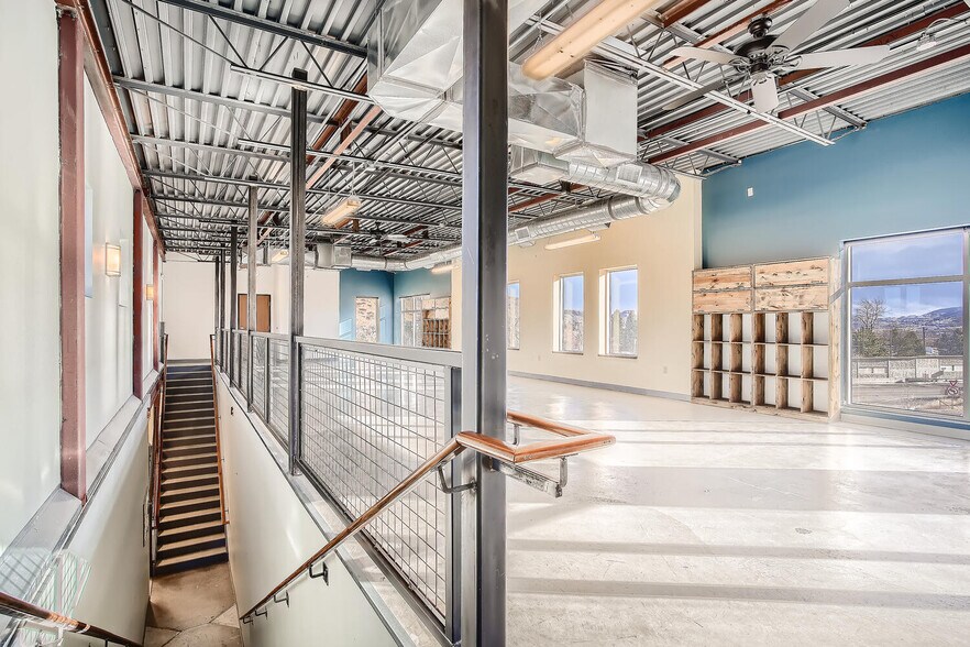 More Photos Of 1211 Avery St, Golden Office For Lease