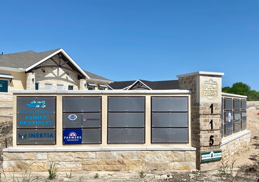 More Photos Of 115 Kohlers Crossing, Kyle Medical For Lease
