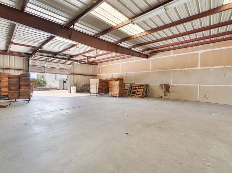 More Photos Of 480 Pat Ave, Overton Industrial For Sale