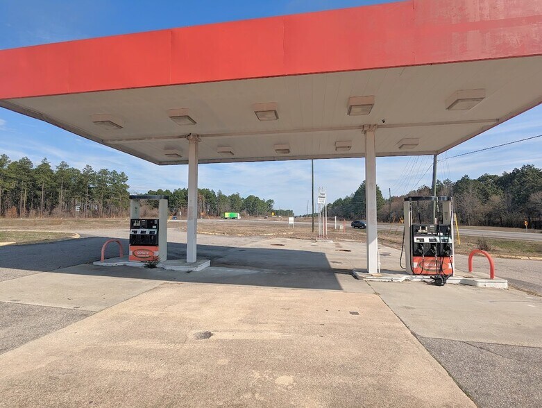 More Photos Of 2210 N US 1 Hwy, Marston Service Station For Sale