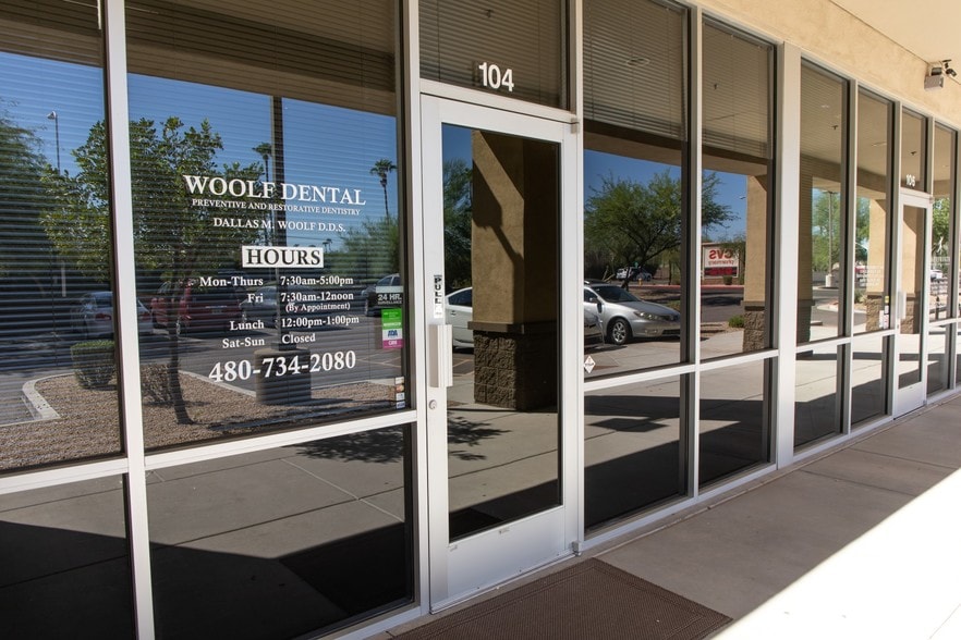 More Photos Of 342 N Val Vista Dr, Mesa Storefront Retail Office For Lease
