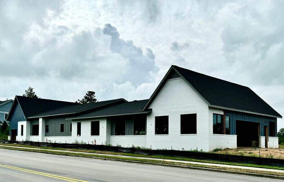 More Photos Of 50200 Governors Dr, Chapel Hill Unknown For Lease