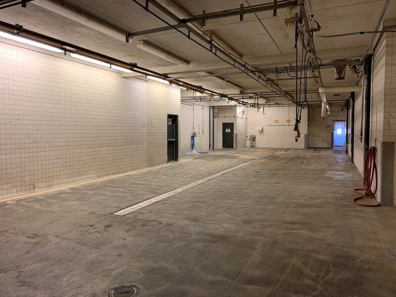 More Photos Of 1641 N 8th St, Colton Food Processing For Lease