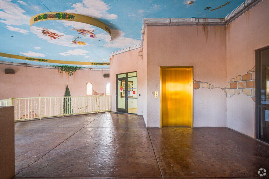 More Photos Of 711 E Carefree Hwy, Phoenix Unknown For Lease