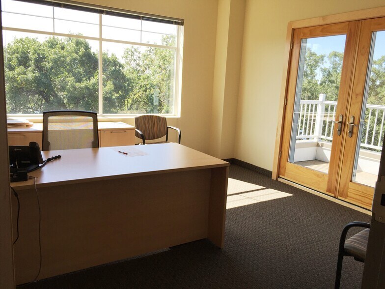More Photos Of 1820 Old Highway 8, New Brighton Office For Lease