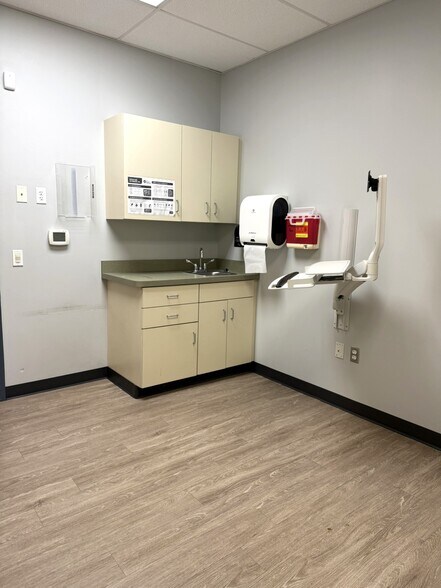 More Photos Of 300 Old Forge Ln, Kennett Square Medical For Lease