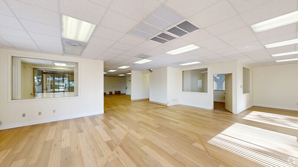 Primary Photo Of 5991 Anglers Ave, Fort Lauderdale Bank For Lease
