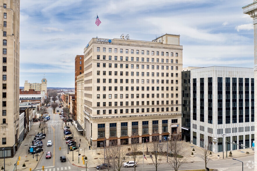 Primary Photo Of 6 W Federal St, Youngstown Office For Sale