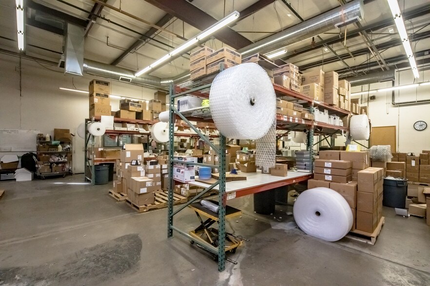 More Photos Of 2100 College Dr, Lake Havasu City Warehouse For Sale