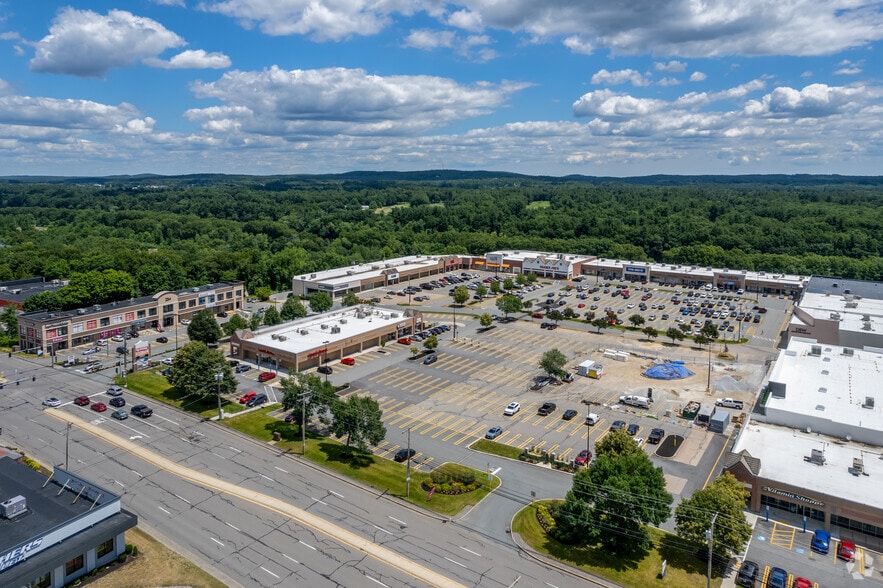 More Photos Of Daniel Webster Hwy & Danf Rd @ Daniel Webster Hwy. & Danfort Rd., Nashua Unknown For Lease