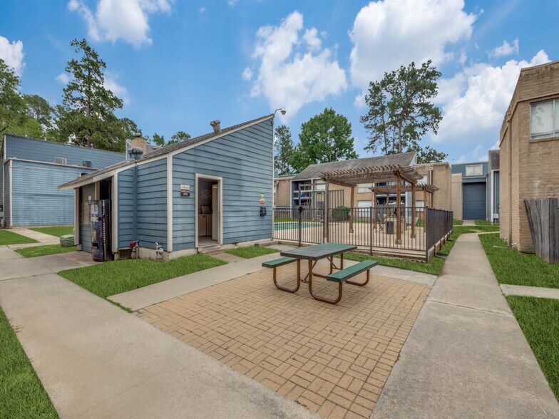 More Photos Of 311 Gladstell St, Conroe Apartments For Sale