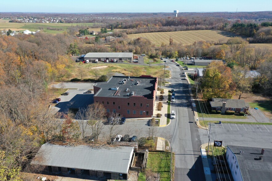 More Photos Of 205 Center St, Mount Airy Medical For Lease