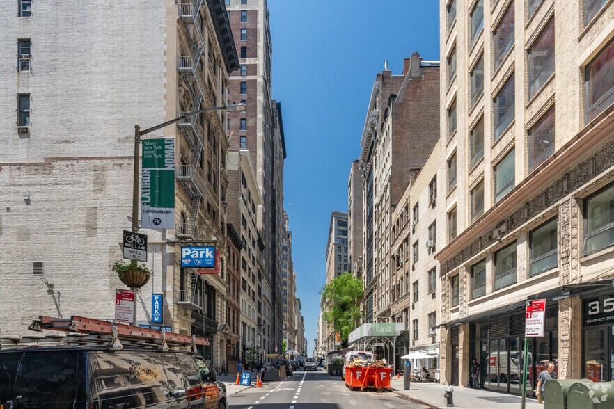 More Photos Of 25 E 21st St, New York Apartments For Lease