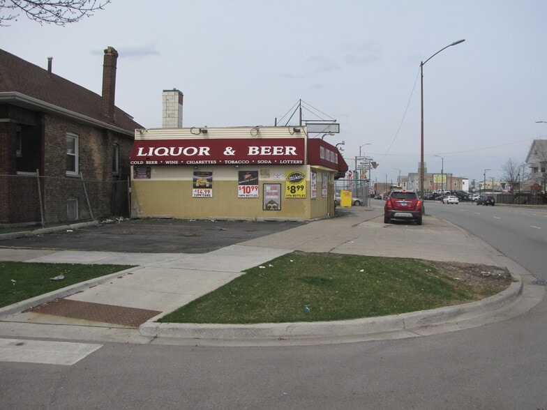 More Photos Of 1636 N Cicero Ave, Chicago Freestanding For Sale