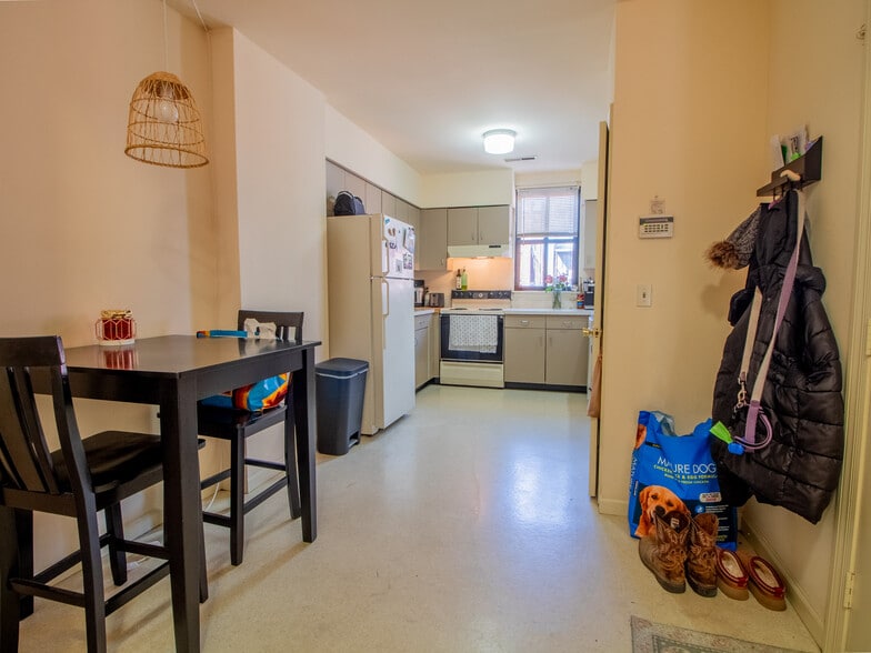 More Photos Of 1911 S 11th St, Saint Louis Apartments For Sale