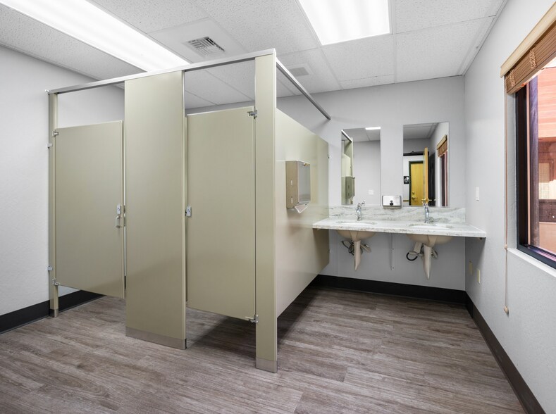 More Photos Of 5405 Mae Anne Ave, Reno Office For Lease