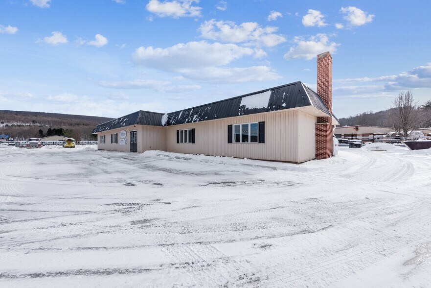 More Photos Of 8557 Mason Dixon Hwy, Meyersdale General Retail For Sale