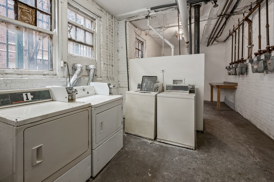 More Photos Of 4408-4414 S Drexel Blvd, Chicago Apartments For Sale