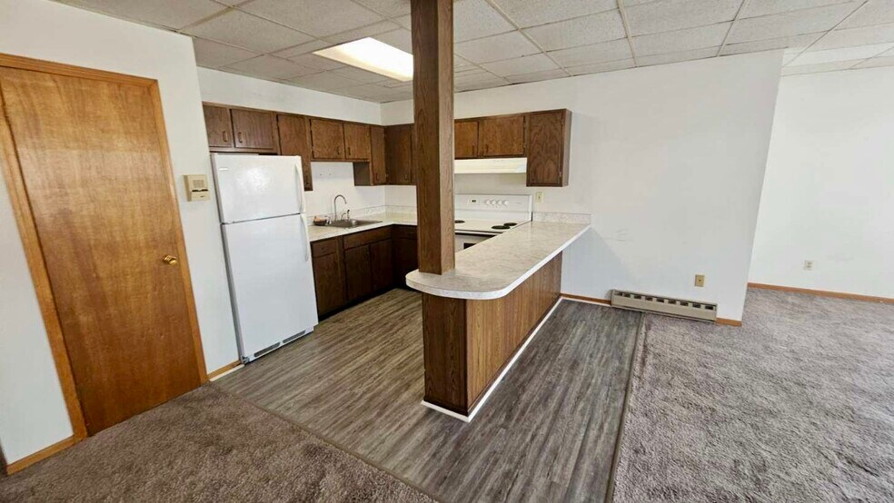 More Photos Of 2605-2609 S Broad St, Hamilton Storefront Retail Office For Sale