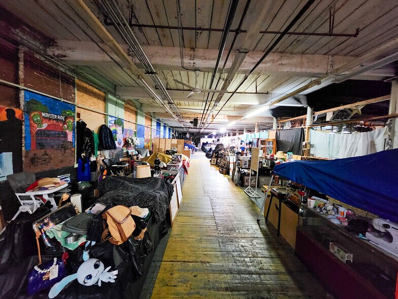 More Photos Of 460 Globe St, Fall River Showroom For Sale