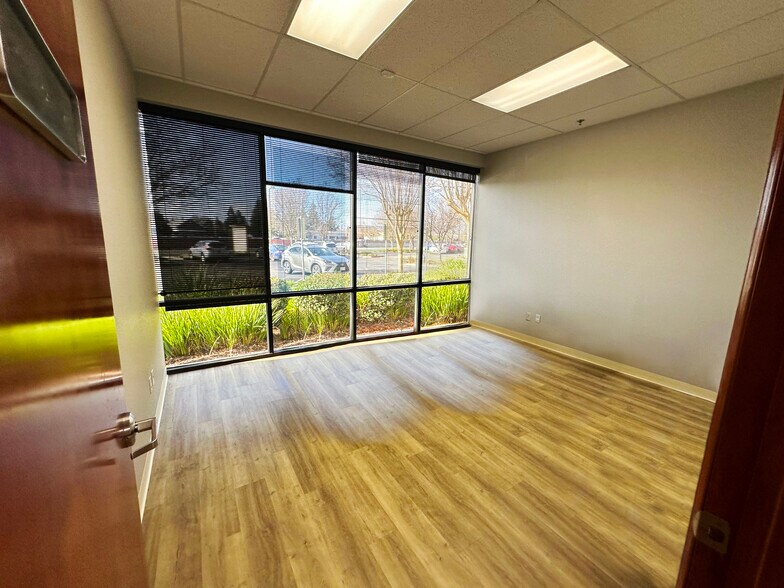 More Photos Of 9381 E Stockton Blvd, Elk Grove Office For Sale