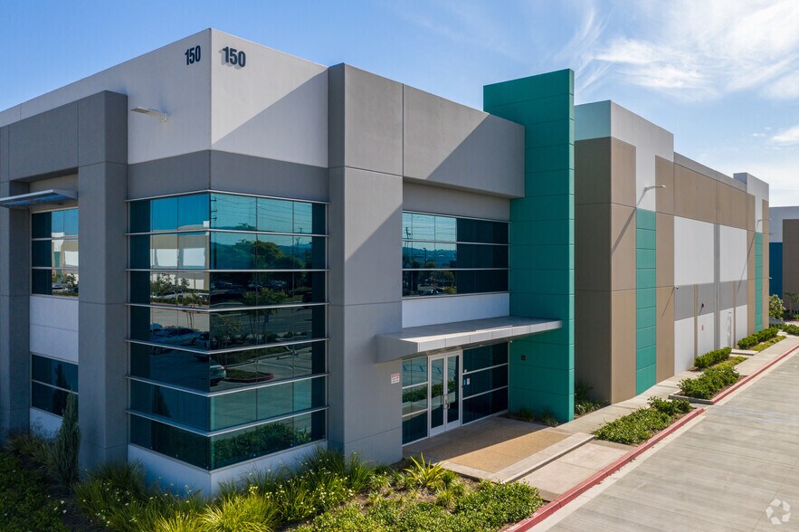 More Photos Of 4278 N Harbor Blvd, Fullerton Warehouse For Lease