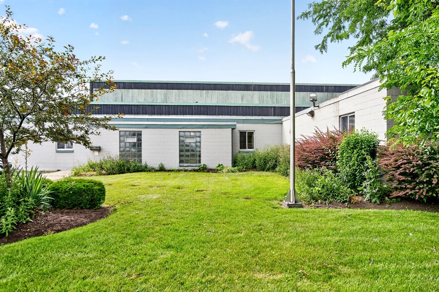 More Photos Of 7 Hackett Dr, Tonawanda Industrial For Sale