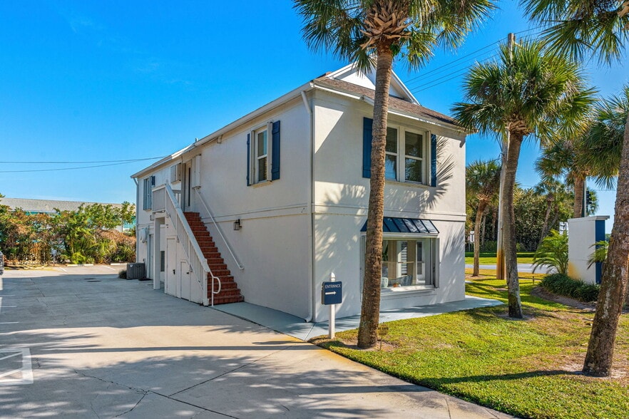 More Photos Of 9300 N A1A, Vero Beach Freestanding For Sale
