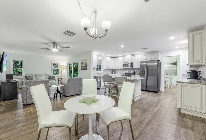 More Photos Of 6901 Hendry Creek Dr, Fort Myers Unknown For Sale