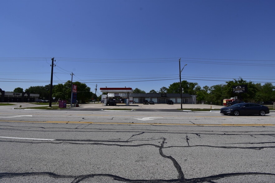 More Photos Of 550 FM 1959 Rd, Houston General Retail For Sale