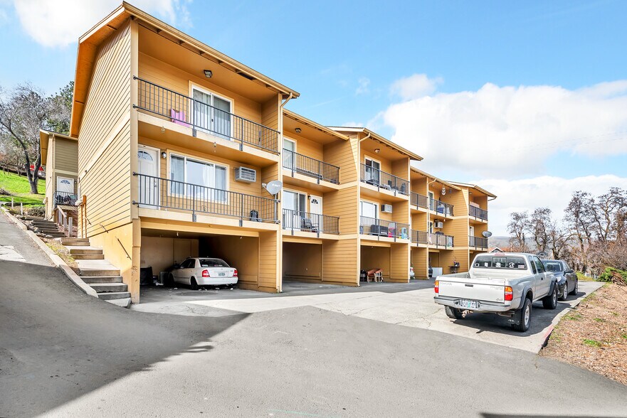 More Photos Of 2408 W 10th St, The Dalles Apartments For Sale