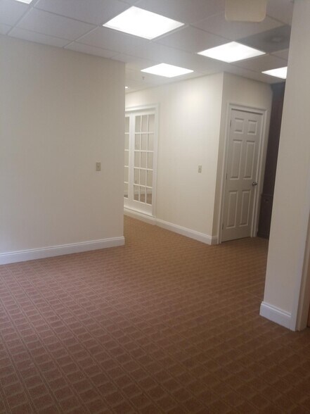 More Photos Of 1 Reserve Rd, Danbury Medical For Lease