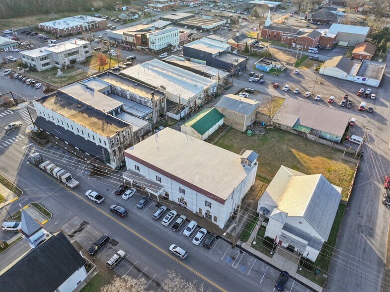 More Photos Of 114 N Church St, Waverly Loft Creative Space For Lease