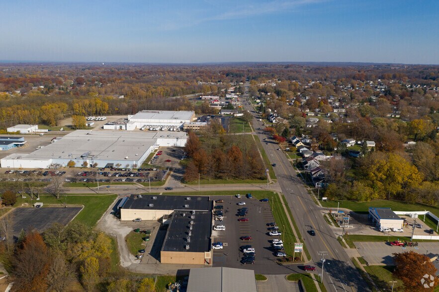 More Photos Of 2018-2028 E 38th St, Erie Unknown For Lease