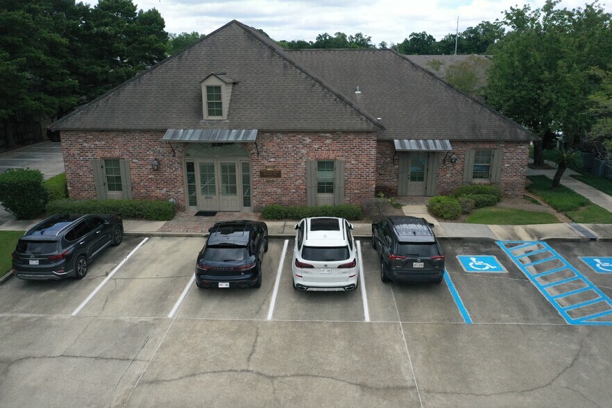 More Photos Of 2161 Quail Run, Baton Rouge Serviced Offices For Sale