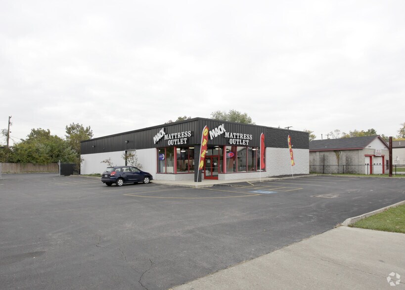 More Photos Of 3080 Cleveland Ave, Columbus Freestanding For Sale