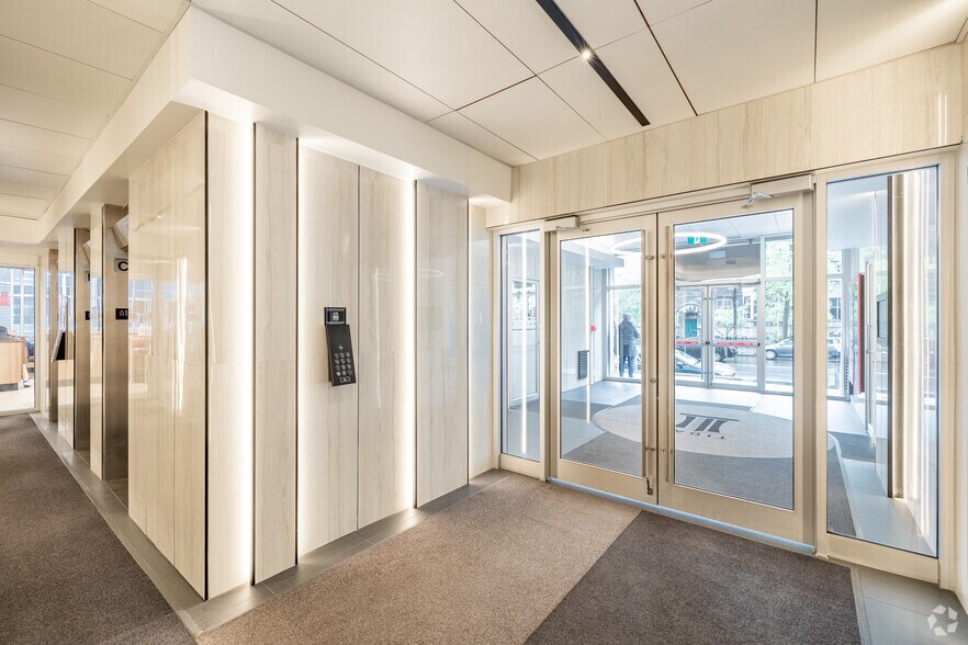 More Photos Of 666 Rue Sherbrooke O, Montréal Office Residential For Lease