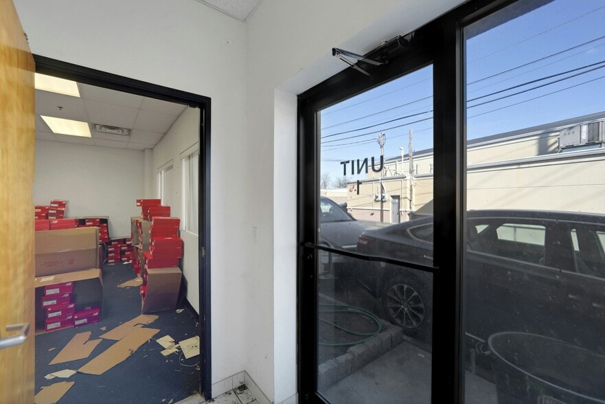 More Photos Of 160 Gregg St, Lodi Warehouse For Lease