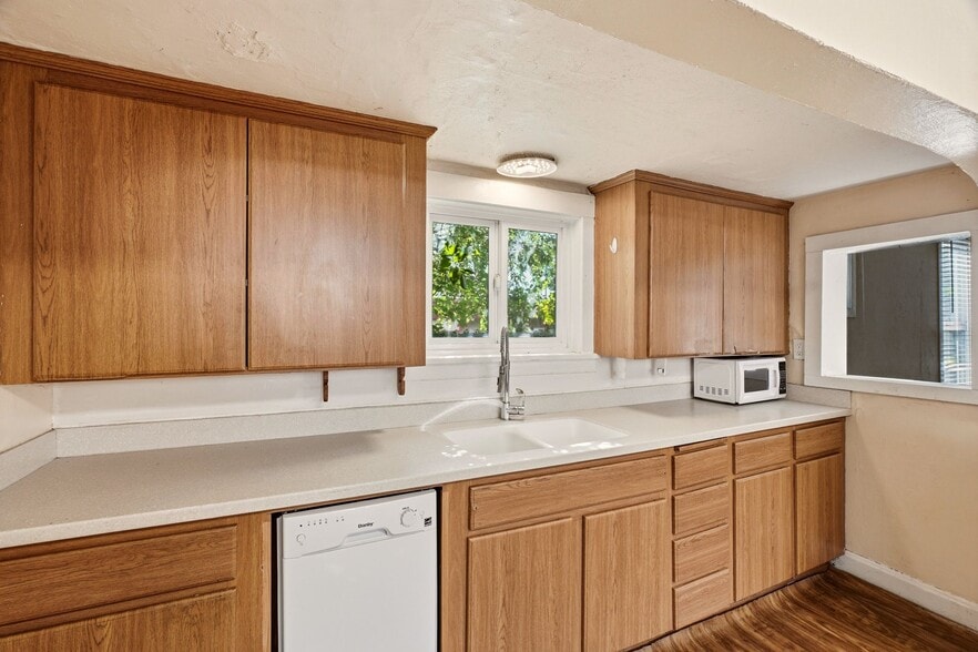 More Photos Of , Spokane Multifamily For Sale