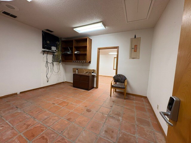 More Photos Of 1500 Simmons Ave, Jourdanton Warehouse For Sale