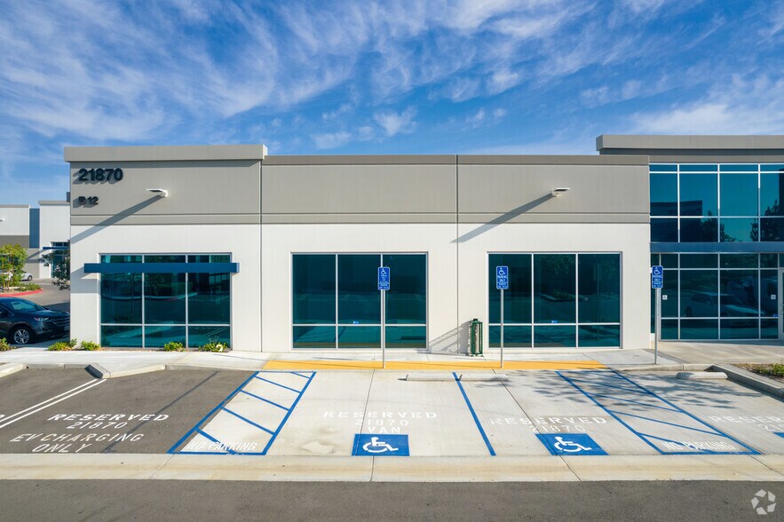 More Photos Of 21870 Van Buren Blvd, Riverside Showroom For Sale