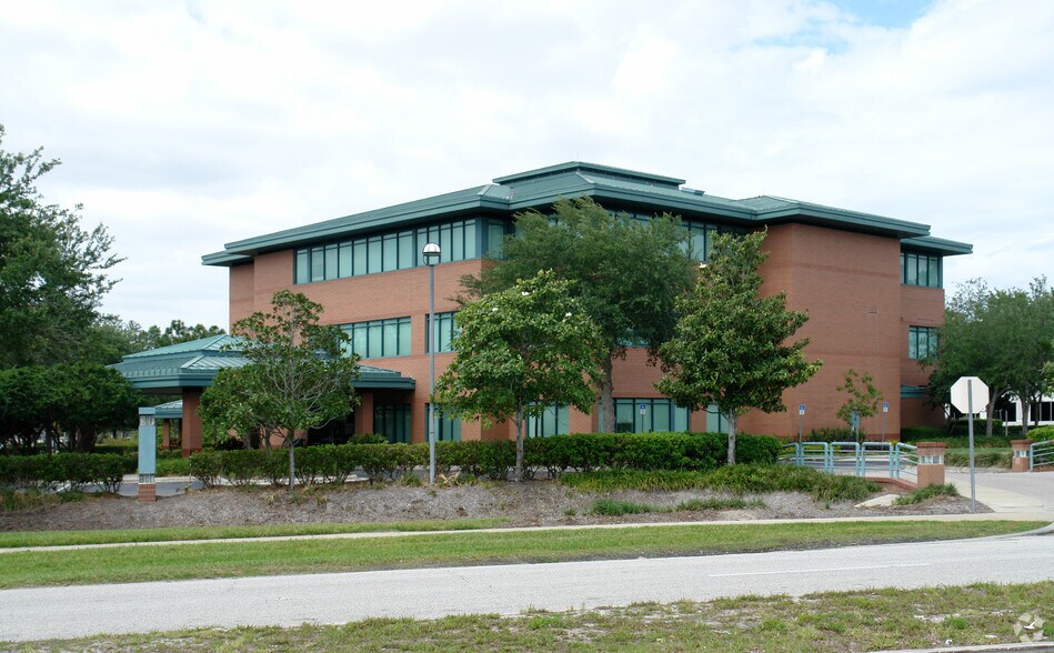 Primary Photo Of 7251 University Blvd, Winter Park Medical For Lease