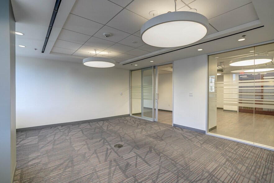 More Photos Of 1101 14th St NW, Washington Office For Lease