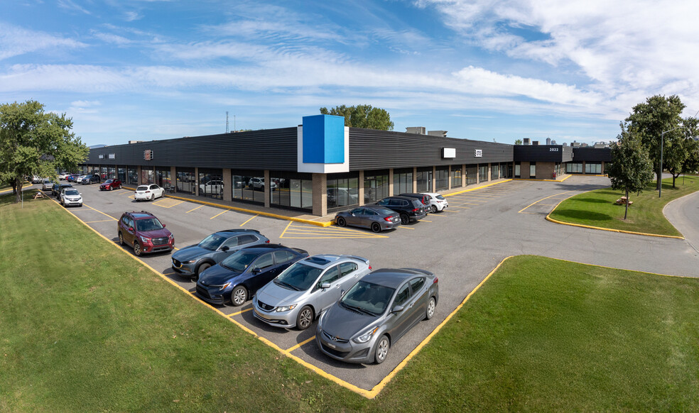 Primary Photo Of 2022 Rue Lavoisier, Québec Warehouse For Lease