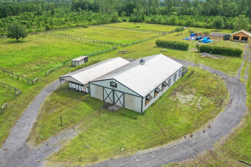 More Photos Of 46700 Middle Rd, Callahan Land For Sale
